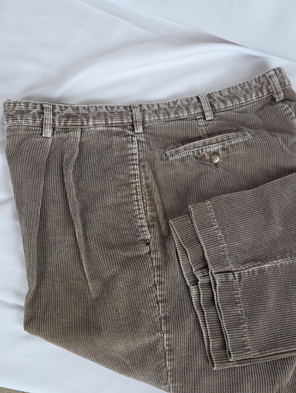 36"x30" ..Dockers Men's Corduroy Pants in Taupe Brown